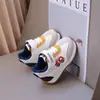 Moda para Niños 2026 Otoño Nuevo Diseño de Tenis de Bloques de Color Modernos, Zapatos Versátiles Diarios para Bebés Niñas Estilo Forrest Gump