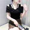 Camiseta feminina sexy de manga curta com ombro de fora, nova estação europeia de verão 2024, top com contas combinando com a cor, camiseta slim fit de meia manga