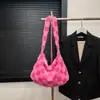 Bolso Cruzado de Gran Capacidad de Alta Gama para Viajes Transfronterizos Otoño e Invierno para Mujer 2025 Nuevo Bolso Cruzado de Felpa y Piel