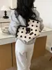 Bolso de gran capacidad para mujeres que van al trabajo, nuevo bolso tote de moda 2026 con lunares, bolso versátil y elegante de hombro y para llevar debajo del brazo