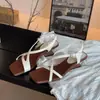 Sandalias de Moda Retro para Mujer 2026 Verano Nuevas Versátiles Cuña Punta Cuadrada Punta Abierta Correa Única Hebilla Elegantes Zapatos Romanos
