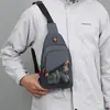 Bolso Bandolera para Hombre Bolso de Pecho Bolso de Cintura Puede Poner Auriculares Multifuncional de Viaje Versátil Casual Bolso de Hombro Venta al por Mayor