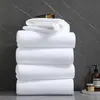 Venta al por mayor directa de fábrica de toallas de baño, sábanas de baño, alfombrillas de baño y toallas de mano pequeñas para hoteles y alojamientos turísticos, con opción de bordar logotipos