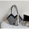 Bolsa Tote de Grande Capacidade Nova 2025 para Mulheres, Casual Estudante de Alto Nível, Bolsa de Ombro Axilar Simples e Versátil