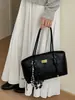 2026 Bolsas Retro Merade de Otoño Nuevo Moda Femenina Bolso de Hombro Único para el Trabajo Bolso de Mano Baguette