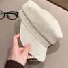 ¡De Alta Gama! Moderna Gorra de Periodista Estilo Old Money Delgada Color Albaricoque Leche, Nueva Gorra Adelantada Primavera/Verano 2026