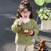 Invierno 2026 Nuevas Llegadas Chaqueta Larga Acolchada Estilo Pequeño Chanel para Niños Niñas Bebé Elegante Flores Pequeñas Ropa Cálida de Algodón Moderna
