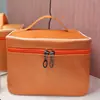 Bolsa de Cosméticos con Texto Impreso, Bolsa de Salón de Belleza, Artículos de Tocador para Almacenamiento, Bolsa de Cuidado, Borde Blanco Cuadrado, Rojo Grande