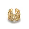 Tendencia de Moda Anillo Ancho Hueco Irregular Chapado en Oro Nicho Lujo Ligero Elegante Versátil Apertura Ajustable