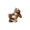 Latão Puro sapo dormindo antigo sapo criativo peso de papel animal de estimação de chá peças de alça bronze antigo ornamentos de decoração de mesa para casa