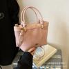 Bolso de Invierno Transfronterizo para Mujer 2026 Nuevo Popular Bolso de Felpa Versátil Bolso Cruzado de Gamuza Bolso Cubo a la Moda