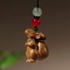 Bolsa da Sorte de Sândalo Mascote do Zodíaco Rato Pingente Bolsa de Dinheiro de Sândalo Chaveiro de Carro Presente Criativo para Homens e Mulheres