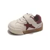 Otoño 2026 Nuevos Zapatos para Bebé Niños Niñas Tenis para Niños Pequeños Suela Suave Antideslizantes Zapatos de Entrenamiento Alemanes Zapatos para Caminar para Bebés y Niños Pequeños