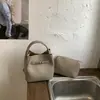 Bolsa de Mão Pequena Elegante de Alta Qualidade para Mulheres 2026 Nova Moda Versátil Bolsa Transversal Tendência Bolsa Mais Vendida Bolsa Saco