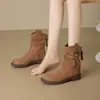 Novos Sapatos Casuais Femininos de Moda Outono/Inverno 2026, Botas Curtas Ocidentais Retrô, Botas de Cowboy para Mulheres, Sola Grossa, Transfronteiriço