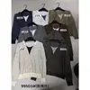 Suéter Tricot Listrado com Capuz Falso Duas Peças Cor Color Block Simples Lançamento Outono 2026 Exclusivo VI+ para Mulheres (com Lã)