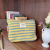 Bolsa de cosméticos de felpa de invierno estilo 4123 pulgadas con lunares de color, bolsa de almacenamiento de cosméticos para el cuidado de la piel de viaje de gran capacidad para mujeres