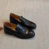 Mocasines retro de piel de oveja sin cordones con tacón grueso para mujer, adecuados para ir al trabajo, uso casual y con un diseño de estilo británico inspirado en el JK
