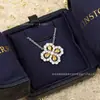 Collar Lily Clover de Harry Winston para Mujer, Trébol de Cuatro Hojas Full Diamante Versión de Alta Gama, Cadena para Clavícula V-Oro de Lujo Ligero