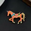 Broche de Pony Colorido, Pin Creativo de Pedrería Anti-Exposición, Accesorio para Ropa, Broche Versátil para Suéter