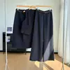Conjunto de três peças para o dia a dia, novo estilo outonal, colete, calça pantalona e saia, profissional e elegante, um conjunto completo com toque de alta qualidade.