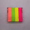 Venta al por mayor Corea del Sur nueva tira fluorescente pegatinas multi-tiempo papelería creativa nota adhesiva de aviso gratis cuaderno de notas color caramelo