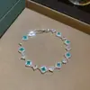 Pulsera con Cierre de Forma de Diamante de Circonita Ultra Brillante Estilo Coreano, Pulsera de Lujo Ligero Nicho de Gama Alta, Accesorio de Mano Minimalista Elegante y Exquisito