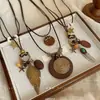 Novo Colar de Pena Antigo em Bronze Inspirado no Zen Estilo Chinês para Mulheres, Estilo Étnico Boêmio, Corrente Longa de Suéter Dupla Camada