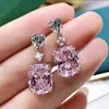 Brincos Rosa Princesa Cao Shi Venda Direta para Mulheres, Brincos de Coração para Meninas, Brincos Geométricos de Luxo Acessível Essenciais para Meninas Doces