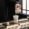 Juego de té de kung fu con quemador de aceite de jade de oveja, porcelana de jade de hielo, Qianli Jiangshan, juego de té de kung fu simple, cubierta de tres piezas, cuenco, caja de regalo para el hogar y la oficina