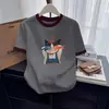 Camiseta Feminina Manga Curta Gola Redonda Estampa de Desenho Color Blocking Estilo Coreano Moda Verão 2026 Versátil Slim Fit Algodão Puro Top Tendência