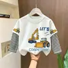 Camiseta de manga comprida 100% algodão para meninos, coleção primavera e outono 2026, novo estilo, gola redonda, roupas infantis, top com visual em camadas para bebê menino, camiseta de baixo