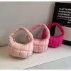 Bolso de mano estilo nube con diseño plisado de Corea del Sur, estilo mini bolso de mano con diseño de plumas, 2024