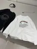 Camiseta de otoño Aimobebe para niños, camiseta interior de manga larga con estampado de letras, top suelto versátil de algodón puro agradable para la piel para niños, moderno
