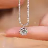 Collar de Cielo Estrellado Brillante para Mujer, Lujo Ligero, Elegante y de Gama Alta Colgante de Circonita Cadena para Clavícula, Regalo para Novia
