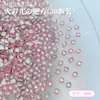 Joyería Rosa de Fondo Plano, Biselada, Ultra Brillante, Forma de Gota de Agua, Estilo Nuevo para Uñas con Acabado de Corte Natural de Alta Gama