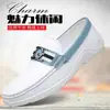 Primavera/Verão 2026 Novos Sapatos Masculinos Slip-On para Dirigir Couro Macio Solado Macio Versátil Mocassins Brancos Sapatos Masculinos 6033