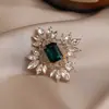 Broche Floral de Gama Alta Corsage Moda de Nicho Lujo Accesible Broche de Mariposa Accesorios de Alta Gama para Traje Abrigo para Mujer