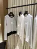 Hers Sweet Autumn Estilo Coreano Estilo Preguiçoso Design Listrado Bainha Botão Cor Contrastante Gola Redonda Manga Longa Camiseta para Mulheres