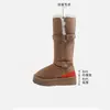 Primeiro Encontro Temporada Botas de Neve Peludas com Solado Grosso Femininas 2026 Novo Estilo Inverno Aconchegantes e Quentes Sapatos de Algodão Cano Alto Botas Longas