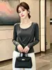 Moda de Nicho Estilo Coreano Blusa de Tricô Falsa de Duas Peças Manga Longa Feminina Elástica Modeladora Valorizadora Temperamento Outono C30943