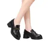 Guangzhou Novo Couro Genuíno de Cordeiro Bico Redondo Salto Médio Couro de Cordeiro Tanning Vegetal Estilo Britânico Fivela de Sela Mocassins Sapatos Pequenos de Couro Femininos Transfronteiriço