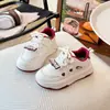 Zapatos Individuales para Niñas Tenis 2025 Otoño Nuevo Versátiles Transpirables a Prueba de Frío de Lona para Niños Zapatos de Suela Suave para Campus