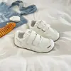 2026 Boca Baja Velcro Suela Plana Zapatos de Entrenamiento Alemanes para Mujer Zapatos Blancos Zapatos Casuales de Tabla Zapatos Cortez Estilo Otoño Zapatos Deportivos Versátiles
