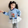 Moletom Feminino Primavera e Outono 2026 Novo Estilo Coelho Policial Roupa Infantil Desenho Animado Tendência Menina Bebê Top de Primavera