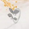 Anillo Exagerado de Mariposa Grande para Mujer, Moderno y Único Diseño de Nicho con un Estilo Minimalista de Alta Gama, Accesorio Decorativo y Único