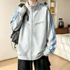 Jaqueta suéter cardigan listrado para homens, jaqueta esportiva casual solta de outono estilo preppy, top de trabalho da moda com zíper de marca