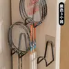 Suporte para Raquete de Badminton Cesta de Armazenamento Gancho Especial para Raquete de Tênis Cesta de Armazenamento Gancho Adesivo para Raquete de Tênis de Mesa Sem Perfuração