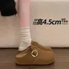 Nuevas sandalias cerradas de suela gruesa para mujer, aptas para usar al aire libre en otoño, estilo retro, modelo 2026