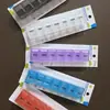 Caja de Pastillas Dividida con Tarjeta de Succión de Lujo Ligero, Caja de Pastillas Portátil para Una Semana, Caja de Pastillas Sellada a Prueba de Humedad de Doble Capa con 8 Compartimentos